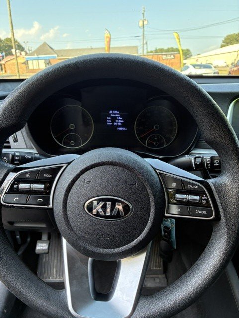 2020 Kia Optima LX - Photo 6