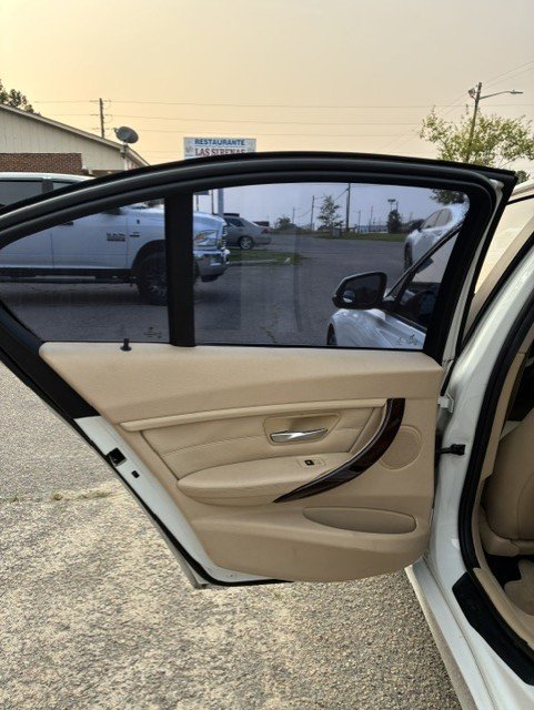 2015 BMW 3 Series 328i - Photo 19
