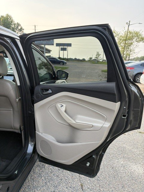 2017 Ford Escape Titanium - Photo 9